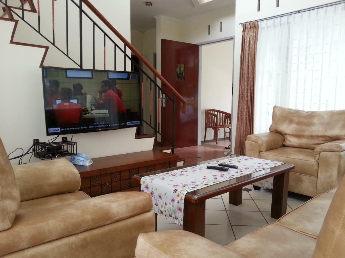 Villa 5Cemara Lembang Dış mekan fotoğraf